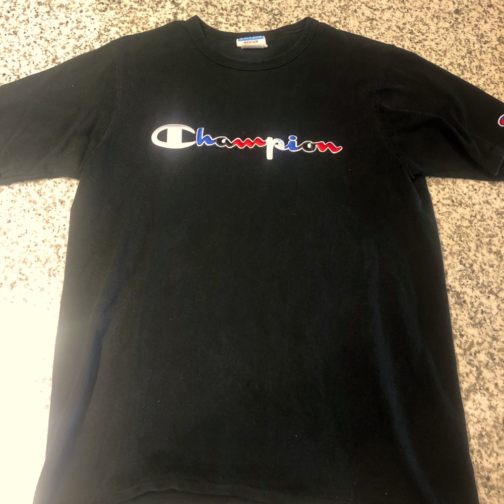 Champion T-Shirt Medium